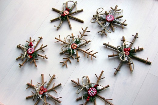 DIY Christmas Decorations -  Rustic Snowflake