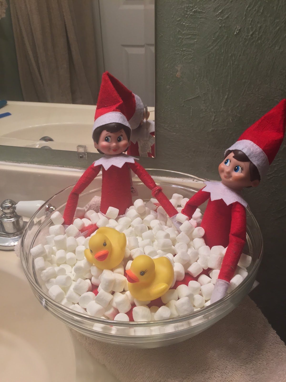 30 fun and unique Elf on the Shelf Ideas - Elf On the Shelf Bath